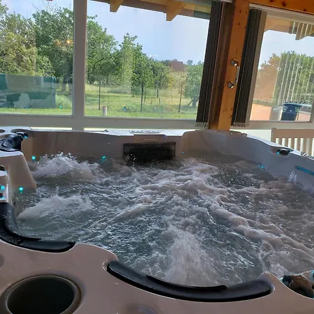 Berkenye Pihenohaz Villa *