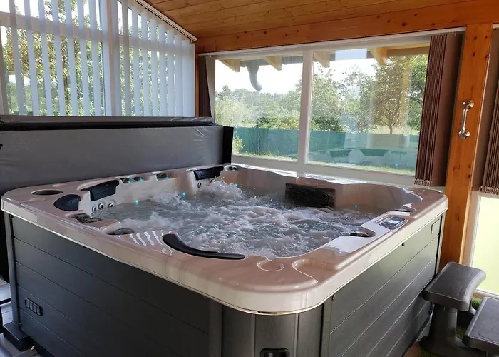 Berkenye Pihenohaz * Шарвар