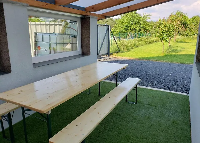 Berkenye Pihenohaz Шарвар